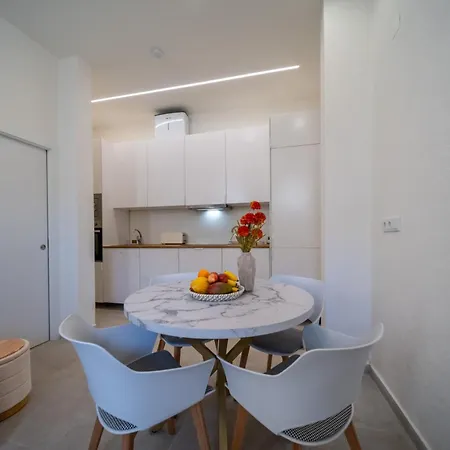 The Simon Residences - Marina Escape